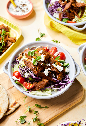 Gyrossalat mit veganem Chicken Kebab Gyrossalat mit veganem Chicken Kebab
