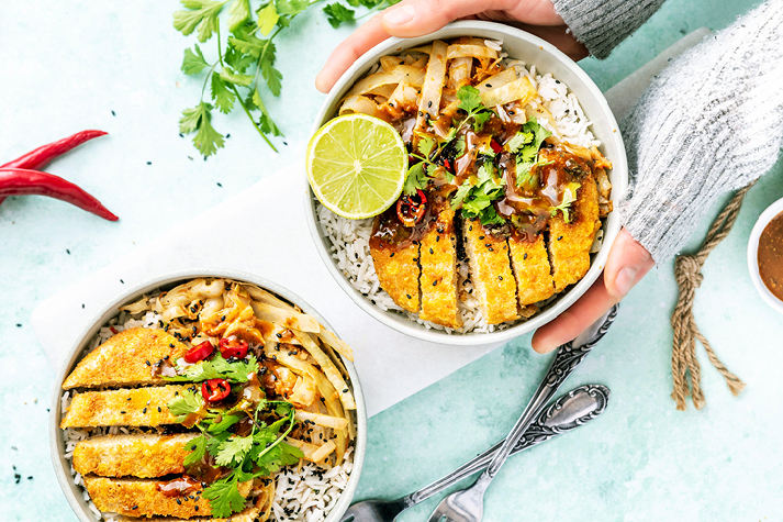 Vegane Katsu Bowl mit endori veggie schnitzel Vegane Katsu Bowl mit endori veggie schnitzel