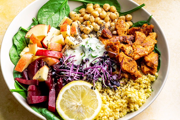 Superfood Salad mit endori veggie pulled thymian knoblauch Superfood Salad mit endori veggie pulled thymian knoblauch